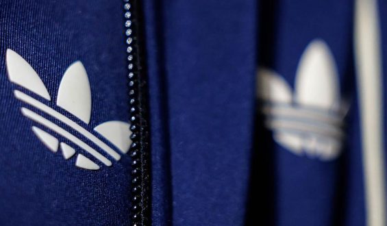 Adidas-Aktie erholt sich trotz deutschen WM-Aus