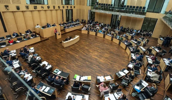 Bundesrat Billigt Reformen: Änderungen in Apotheken und Rentenanpassung