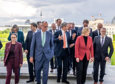 Schwarz-rote Koalition diskutiert Reformpläne mit Sozialpartnern
