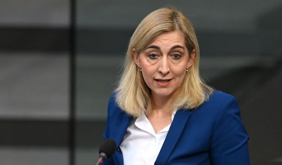 GKV-Reform: Warken weist auf mögliche Einsparungen hin