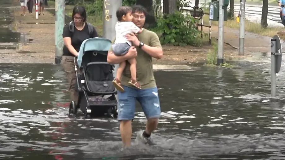 Unwetter trifft die Hauptstadt: Berlin unter Wasser