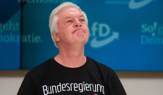 Bußgeldverfahren gegen ‚Compact‘-Magazin wegen AfD-Werbung
