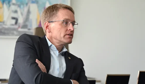 Günther fordert Rücktritt des Linken-Chefs nach Faschismus-Vergleich