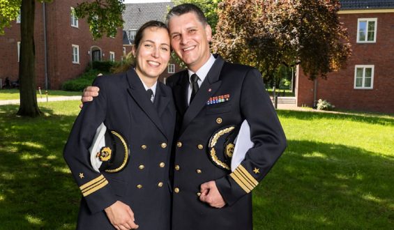 Vater und Tochter bei der Marine: Eine gemeinsame Mission