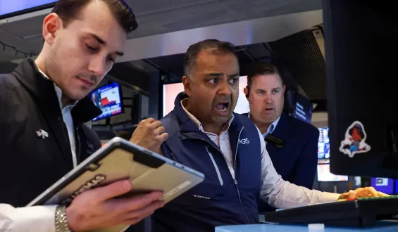 Dow-Jones erreicht Rekordhoch, Technologiewerte unter Druck