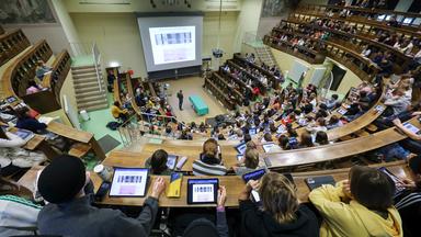 Auswirkungen geplanter Reformen auf zukünftige Generationen