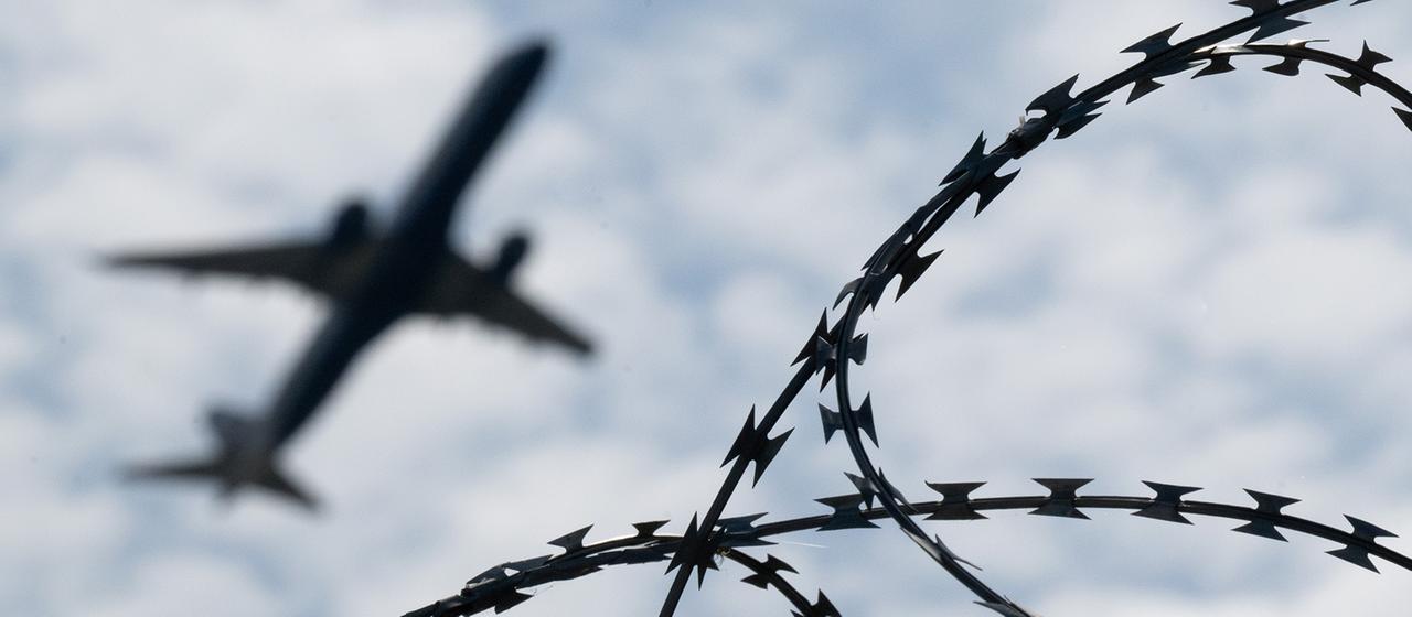 Taliban-Verhandlungen in Brüssel: Abschiebungen nach Afghanistan