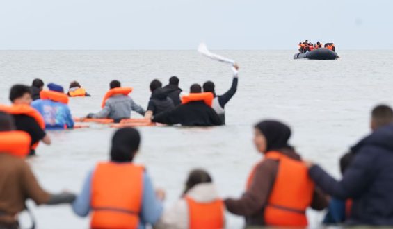 Großbritannien registriert Rekordanzahl an Bootsflüchtlingen in einem Tag