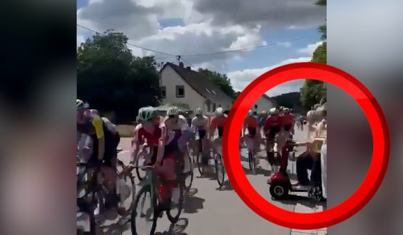 Seniorin verursacht Massencrash mit E-Scooter auf Rennstrecke