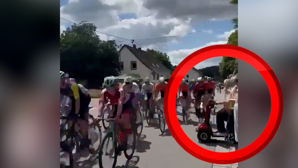 Seniorin verursacht Massencrash mit E-Scooter auf Rennstrecke