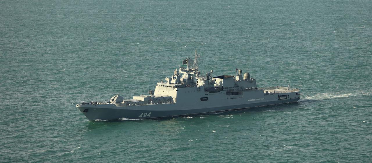 Russisches Kriegsschiff feuert Warnschüsse im Ärmelkanal ab