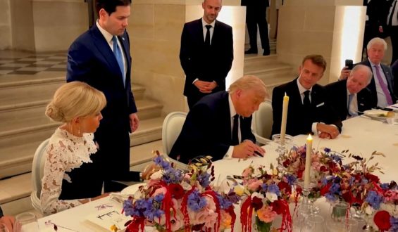Historische Unterzeichnung des Iran-Deals in Versailles