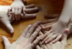 Bedeutung der Epigenetischen Uhr: Schnelleres Altern bei sozial Benachteiligten