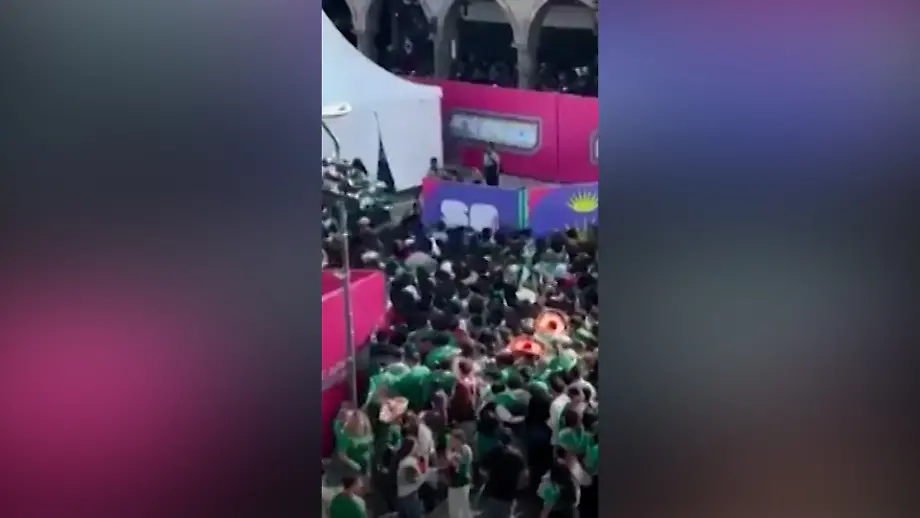 Polizei Stoppt Menschenandrang: Chaos bei Public Viewing in Guadalajara