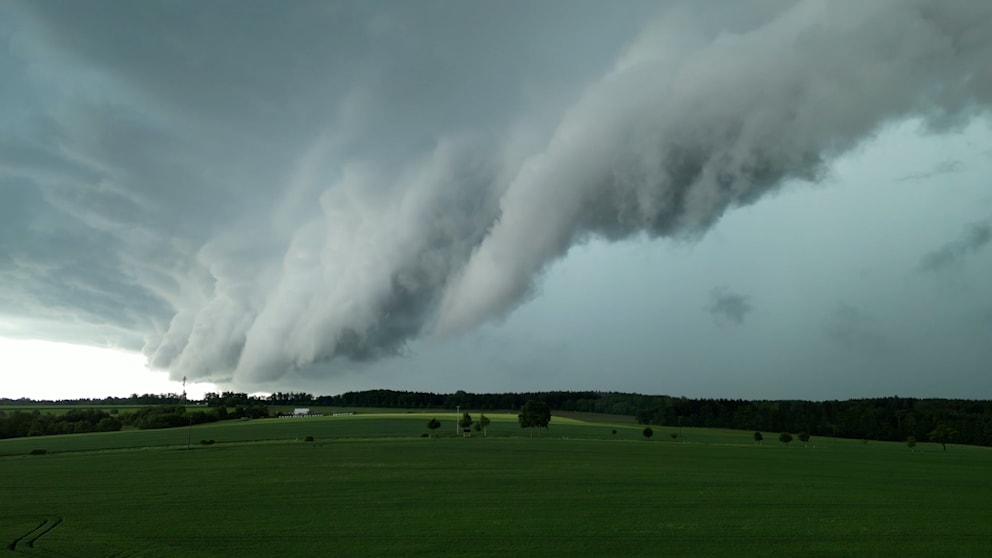 Sturmböen und Gewitter ziehen über das Land