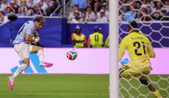 Uruguay startet mit Unentschieden gegen Saudi-Arabien