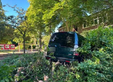 Mehrere Kinder bei Verkehrsunfall vor Schule in Hamburg verletzt