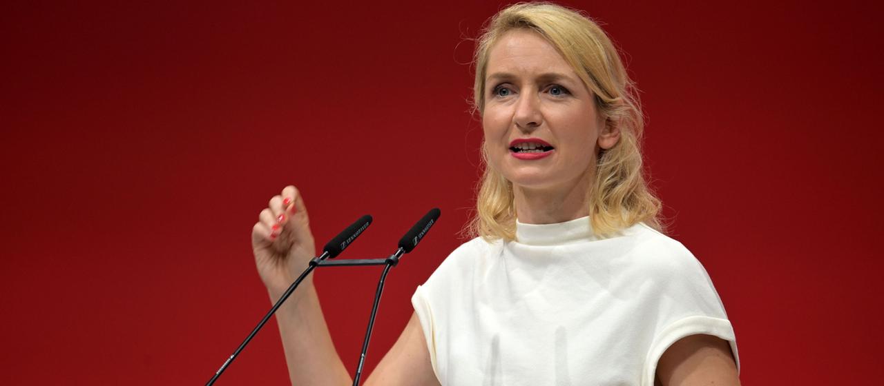 Herausforderungen der Linken auf dem Parteitag: Kampf gegen Rechtsruck und soziale Ungerechtigkeit