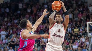 Bayern-Basketballer auf Meisterschaftskurs