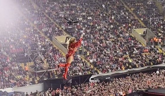 Helene Fischer kehrt triumphal auf die Bühne zurück