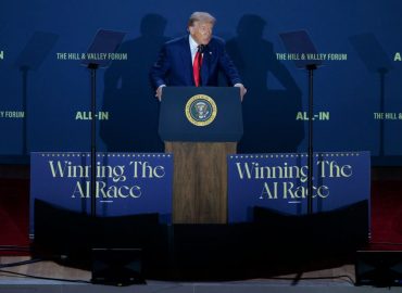 Donald Trump bei einer KI-Konferenz 2025