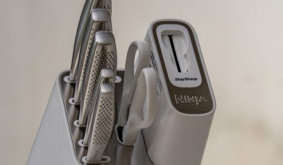 StaySharp-Messerblock von Ninja: Praktisch mit kleinen Makeln