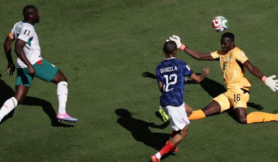 Frankreich gewinnt WM-Auftaktspiel gegen Senegal