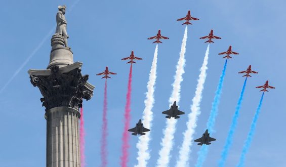 Die Feierlichkeiten zu König Charles’ Geburtstag: Ein Blick auf ‘Trooping the Colour’
