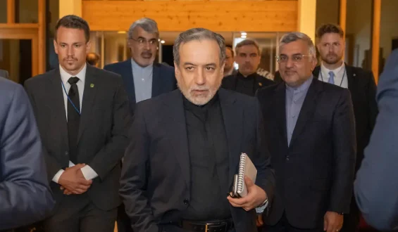 Iran unterbricht Verhandlungen nach Drohung