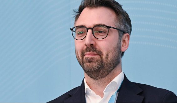 Debatte über die Abschaffung des Politiker-Beleidigungs-Paragrafen