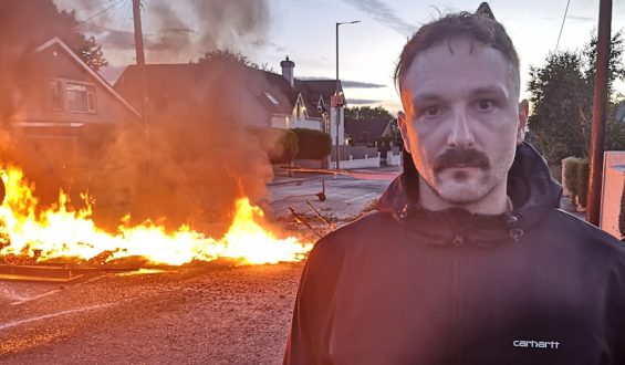 Zweite Nacht der Unruhen in Belfast