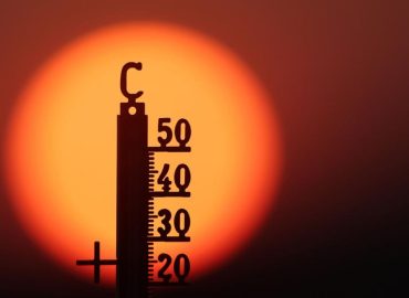 Sommeranfang mit hohen Temperaturen und starken Unwettern