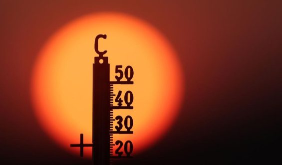 Sommeranfang mit hohen Temperaturen und starken Unwettern