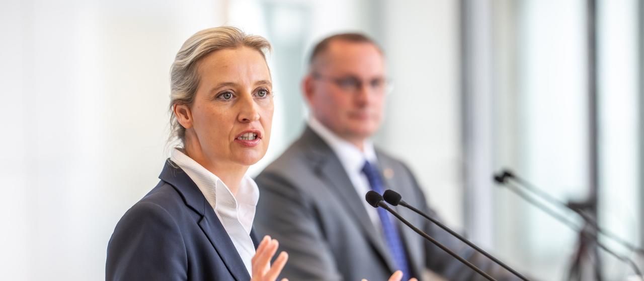 Konflikt bei der AfD in Nordrhein-Westfalen: Bundesvorsitz fordert Abbruch des Parteitags