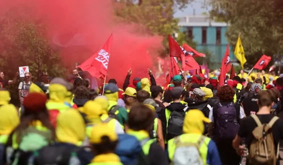 Reporter unter Angriff bei Protesten gegen AfD-Parteitag