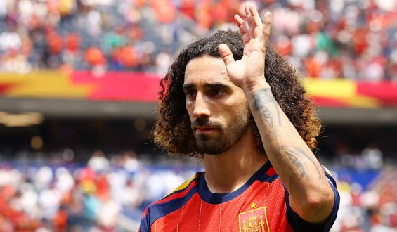 Schiedsrichter-Entscheidung sorgt für Aufregung bei Cucurella