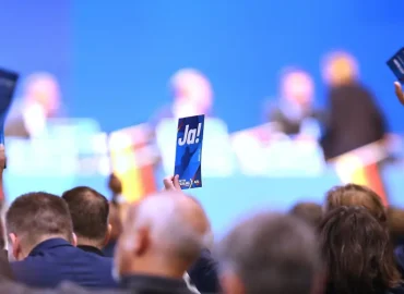 AfD-Parteitag in Erfurt von Protesten begleitet