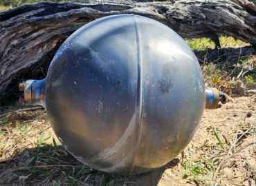 Kuriose Objekte in Queensland: Möglicher Weltraumschrott angespült