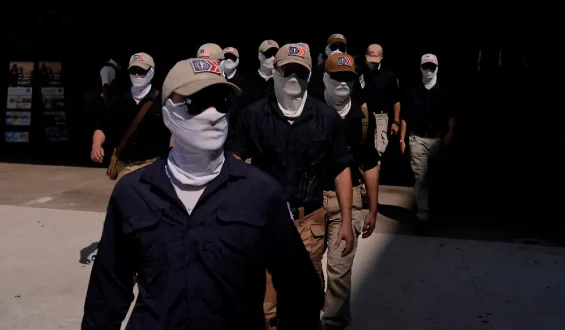 Proteste der ‚Patriot Front‘ am 250. Geburtstag der USA