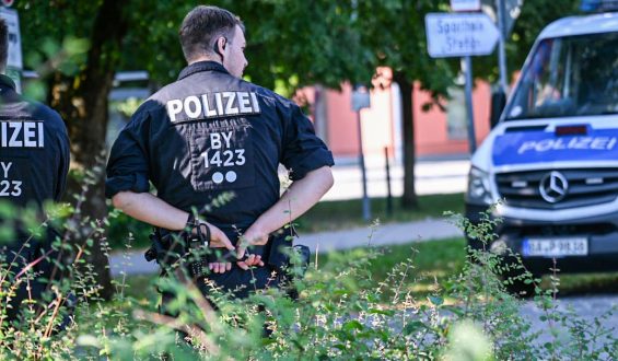 Angriff an einem Gymnasium in Schongau: Extremismusverdacht gegen 16-Jährigen