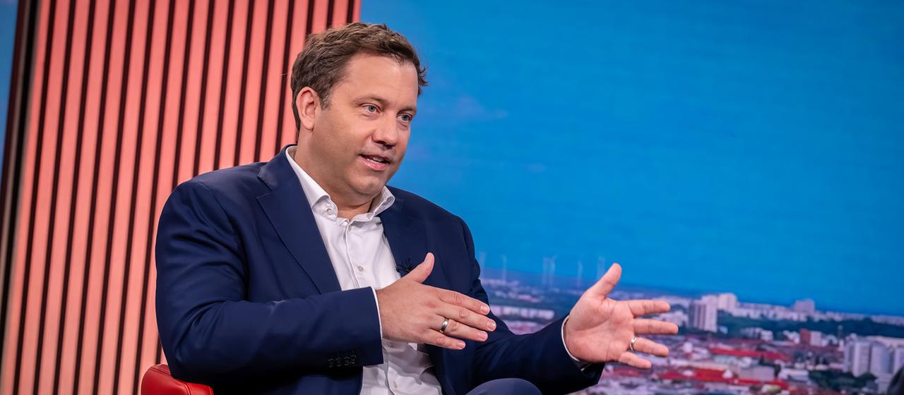 Klingbeil im Sommerinterview über Krankschreibung und Reformpläne