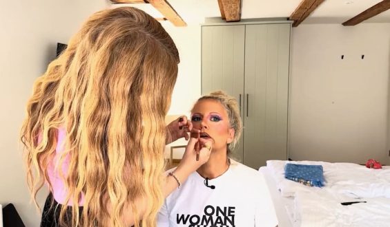 Barbara Schöneberger unzufrieden mit neuem Look