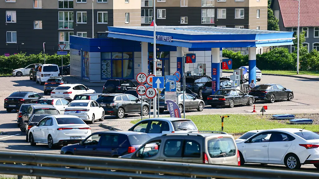 Russland hebt Verbot von minderwertigen Kraftstoffen auf