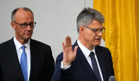 CDU-Politiker kritisieren Umgang mit Verkehrsminister Schnieder
