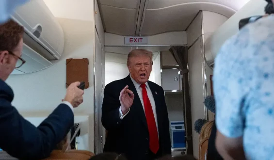 Neue Angriffe bei Misserfolg: Trump sieht „gute Chance“ auf Einigung mit dem Iran