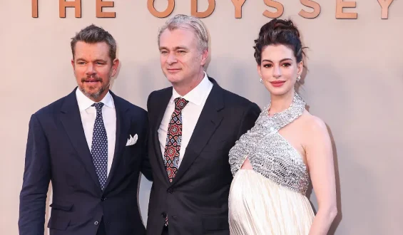 Kein Handy: Warum Christopher Nolan andere Wege zur Kommunikation wählt