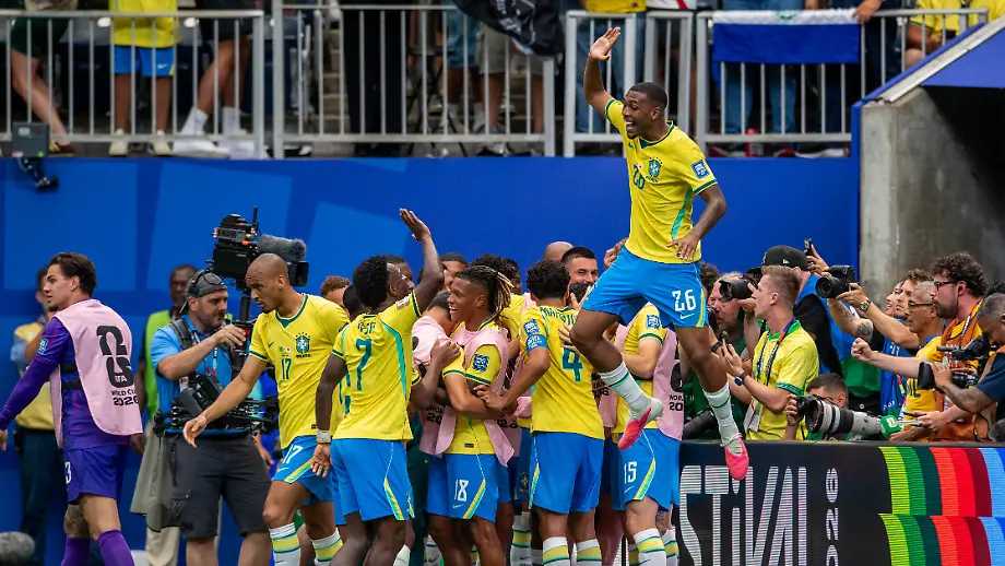 Brasilien-Star Raphinha kehrt zurück für das Spiel gegen Norwegen