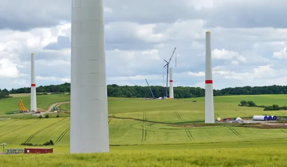 Flucht aus 80-Milliarden-Falle: Strom bald günstiger als im fossilen System