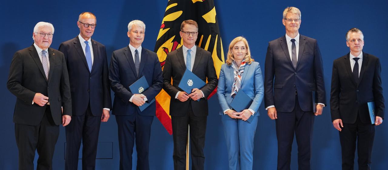 Bundespräsident Steinmeier ernennt neue CDU-Minister