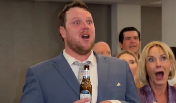 Kindheitsgeheimnis bei Hochzeit enthüllt